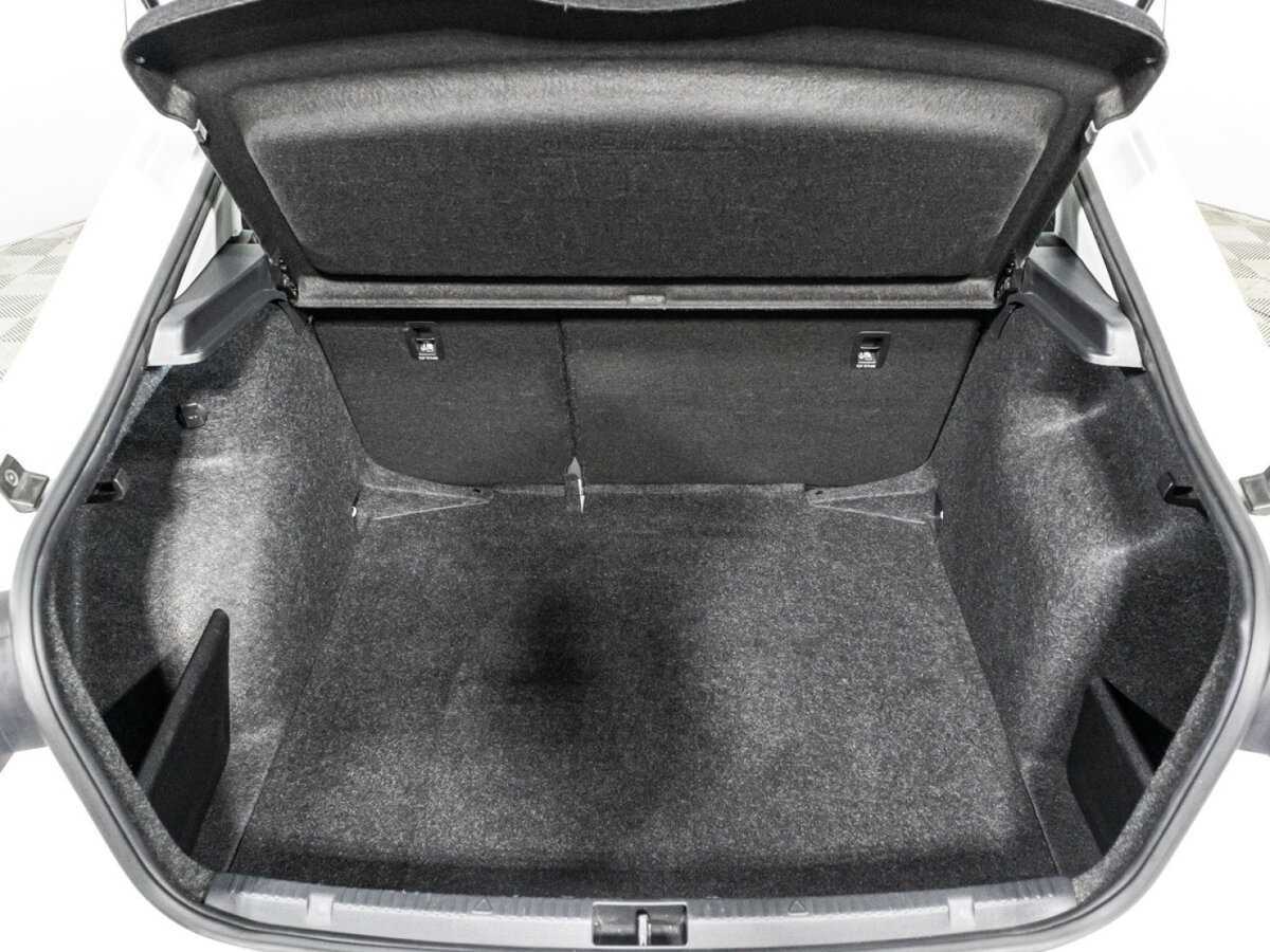 Купить Skoda Rapid с пробегом. Фото: #14