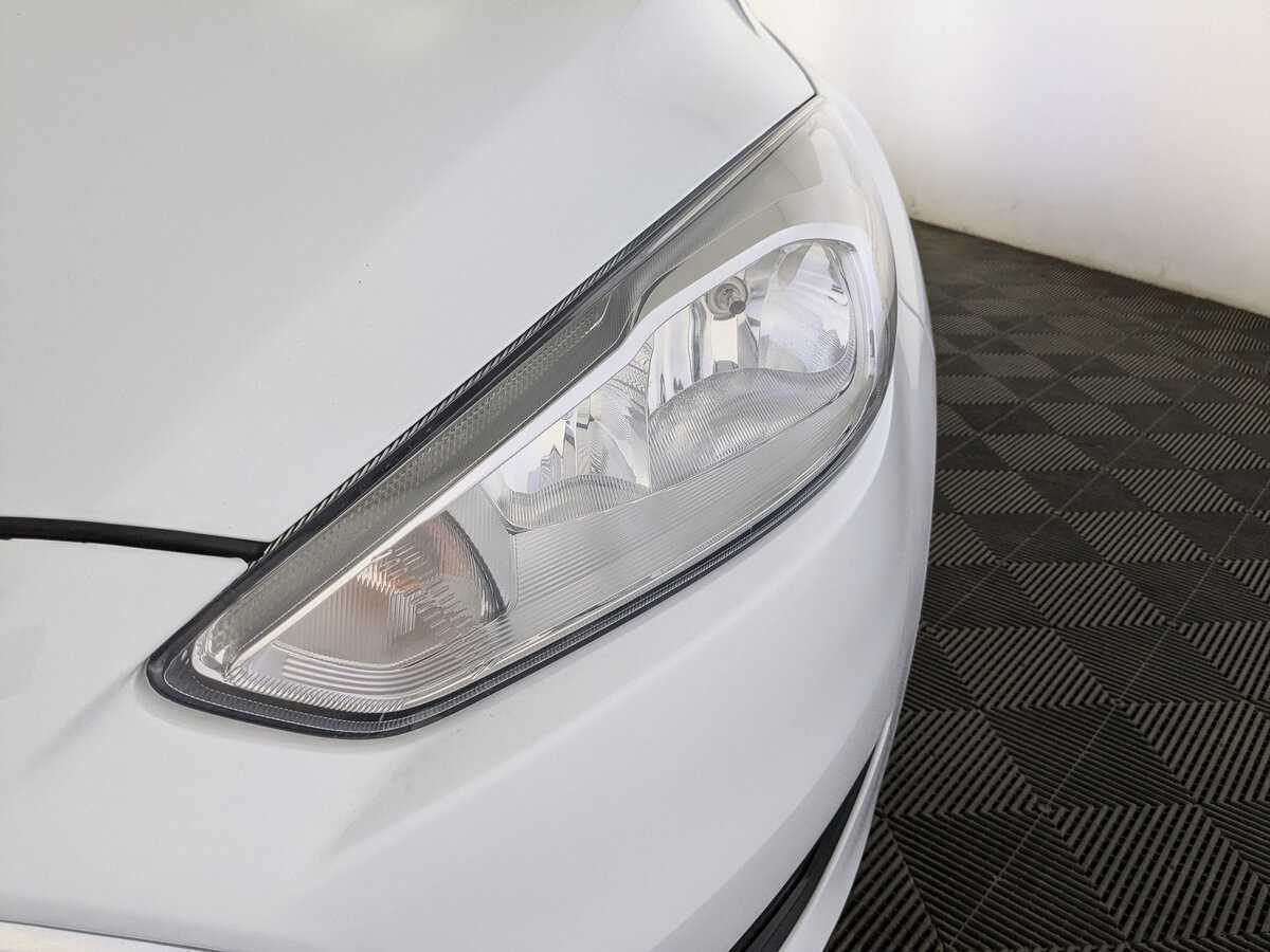 Купить Ford Focus с пробегом. Фото: #9