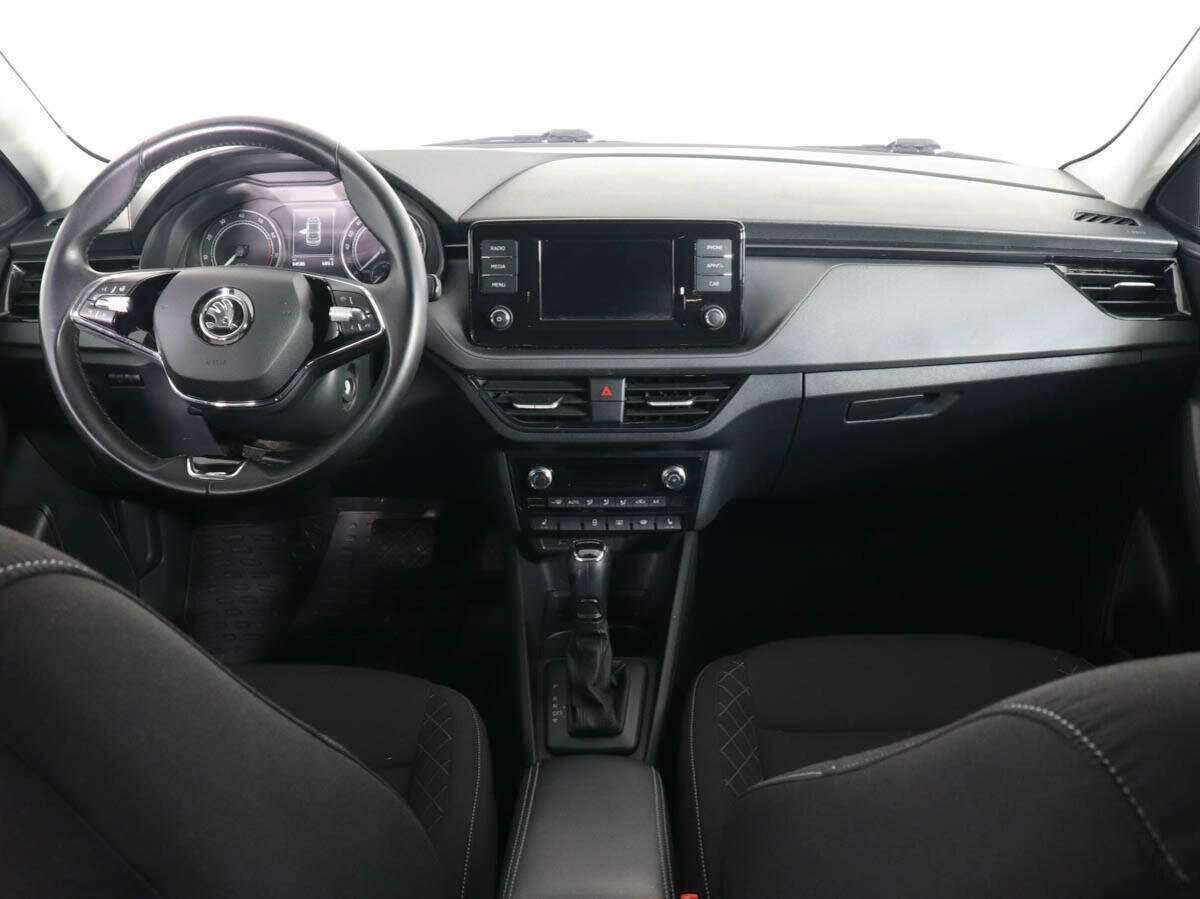 Купить Skoda Rapid с пробегом. Фото: #10