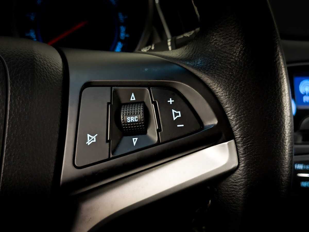 Купить Chevrolet Cruze с пробегом. Фото: #23
