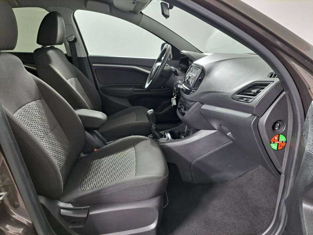 Купить Lada (ВАЗ) Vesta с пробегом. Фото: #10