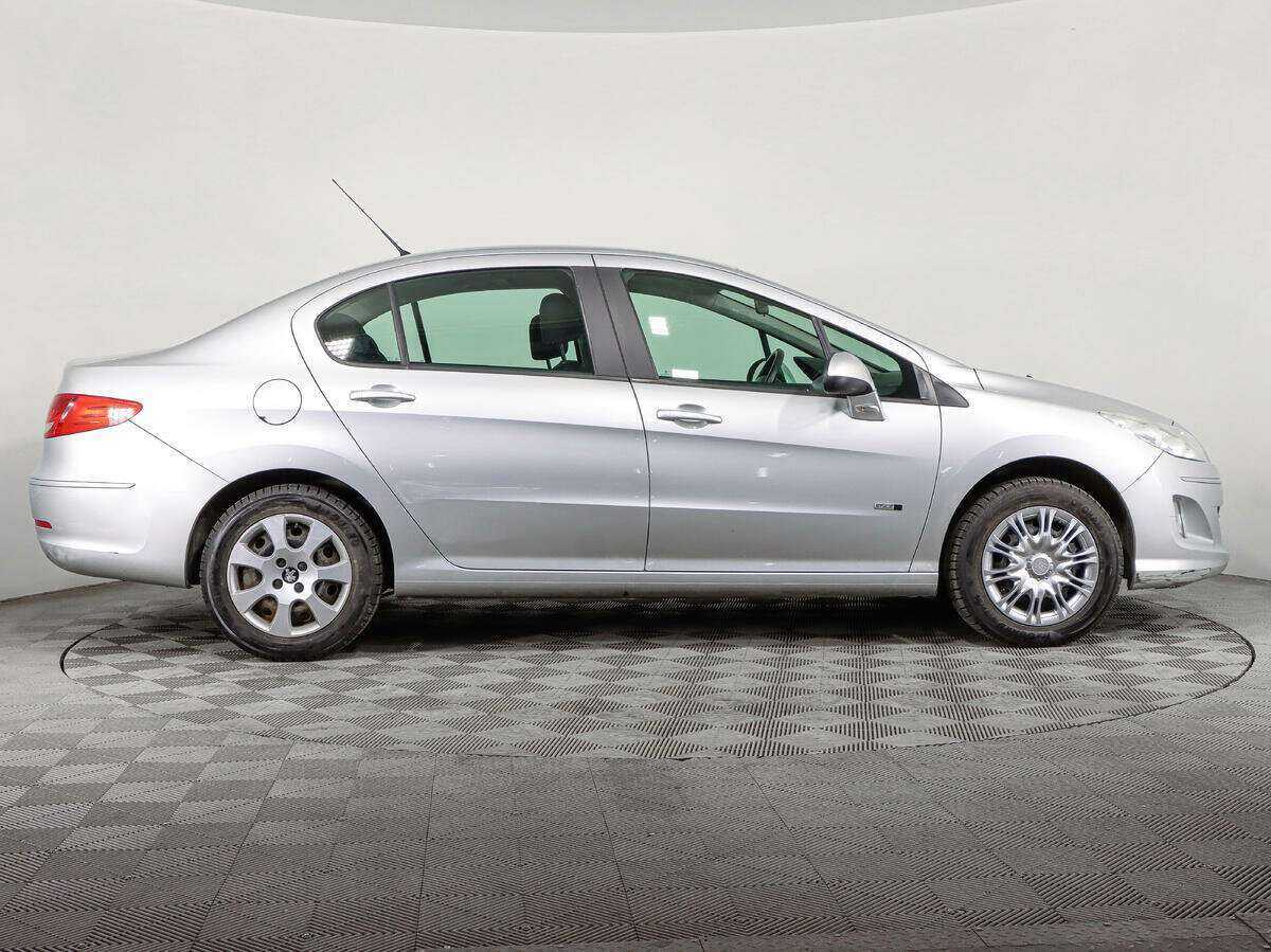 Купить Peugeot 408 с пробегом. Фото: #3