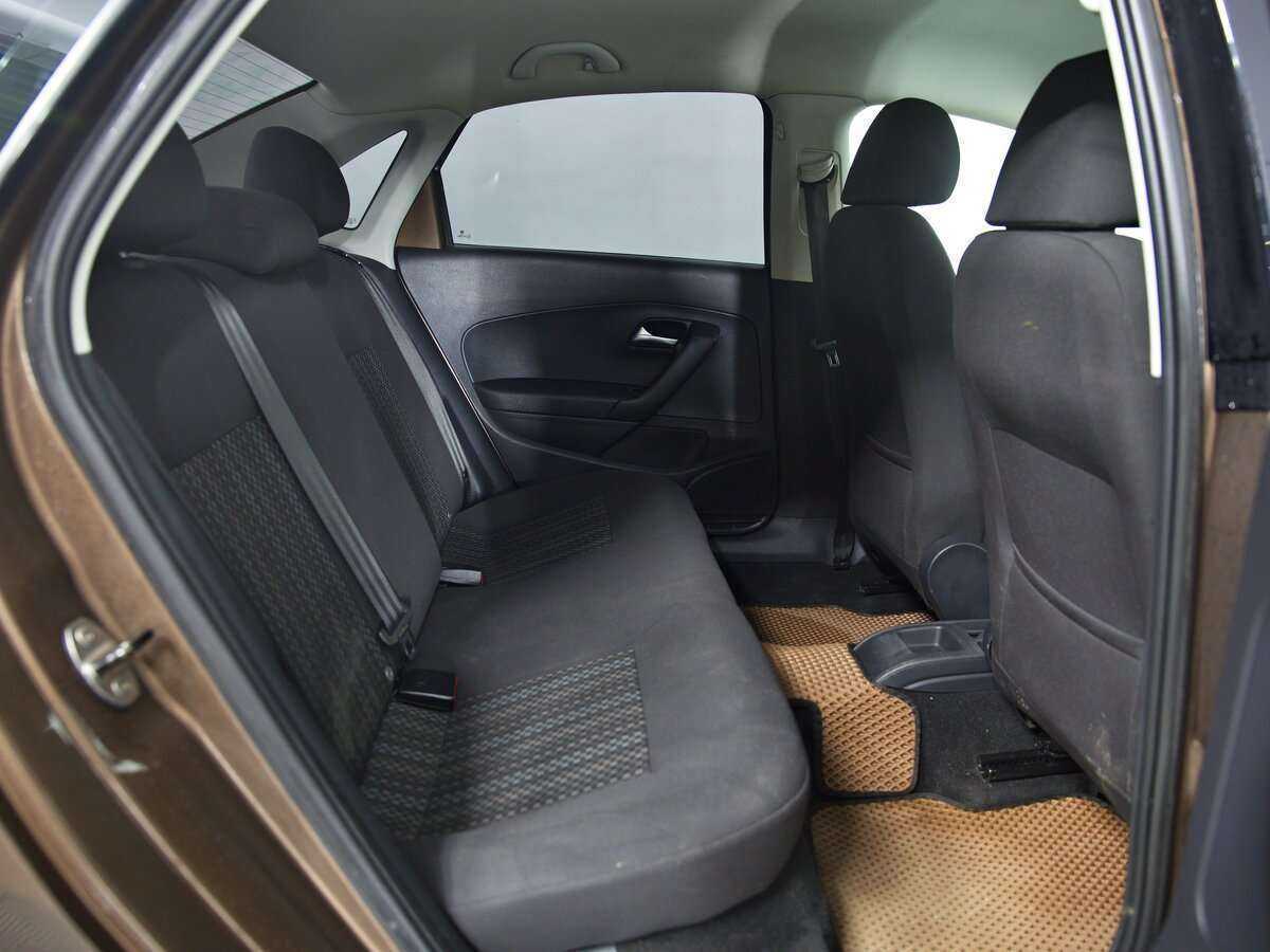 Купить Volkswagen Polo с пробегом. Фото: #16