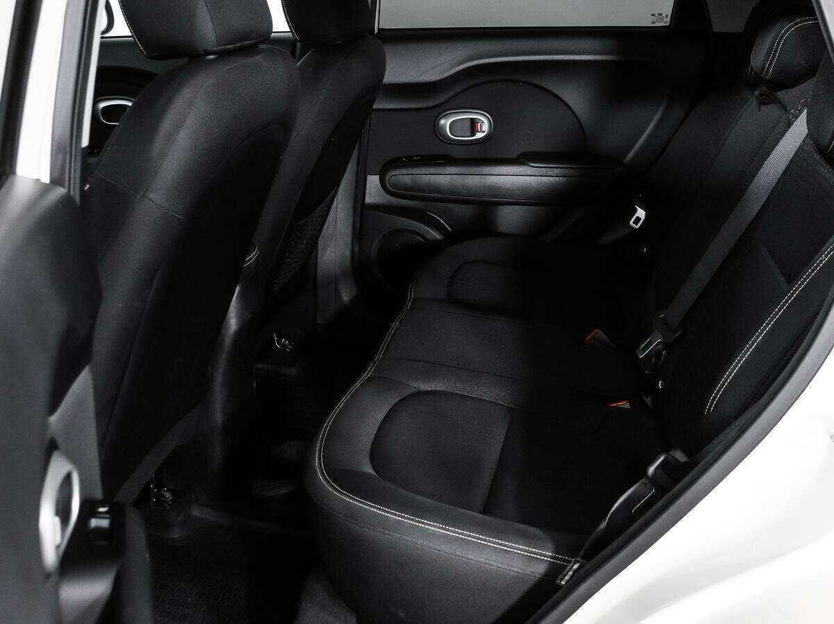 Купить Kia Soul с пробегом. Фото: #7