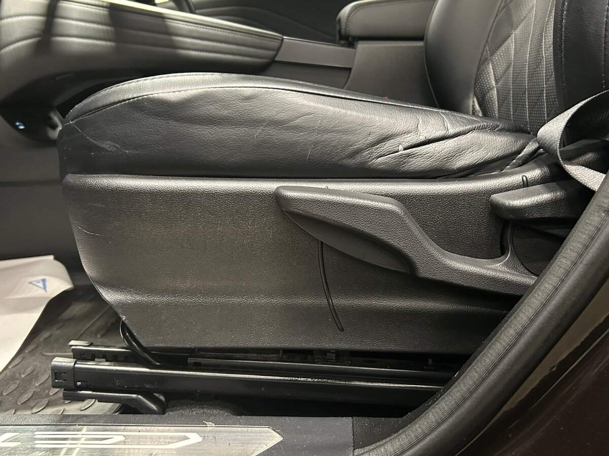 Купить Haval F7 с пробегом. Фото: #20