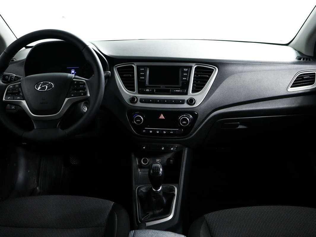 Купить Hyundai Solaris с пробегом. Фото: #10