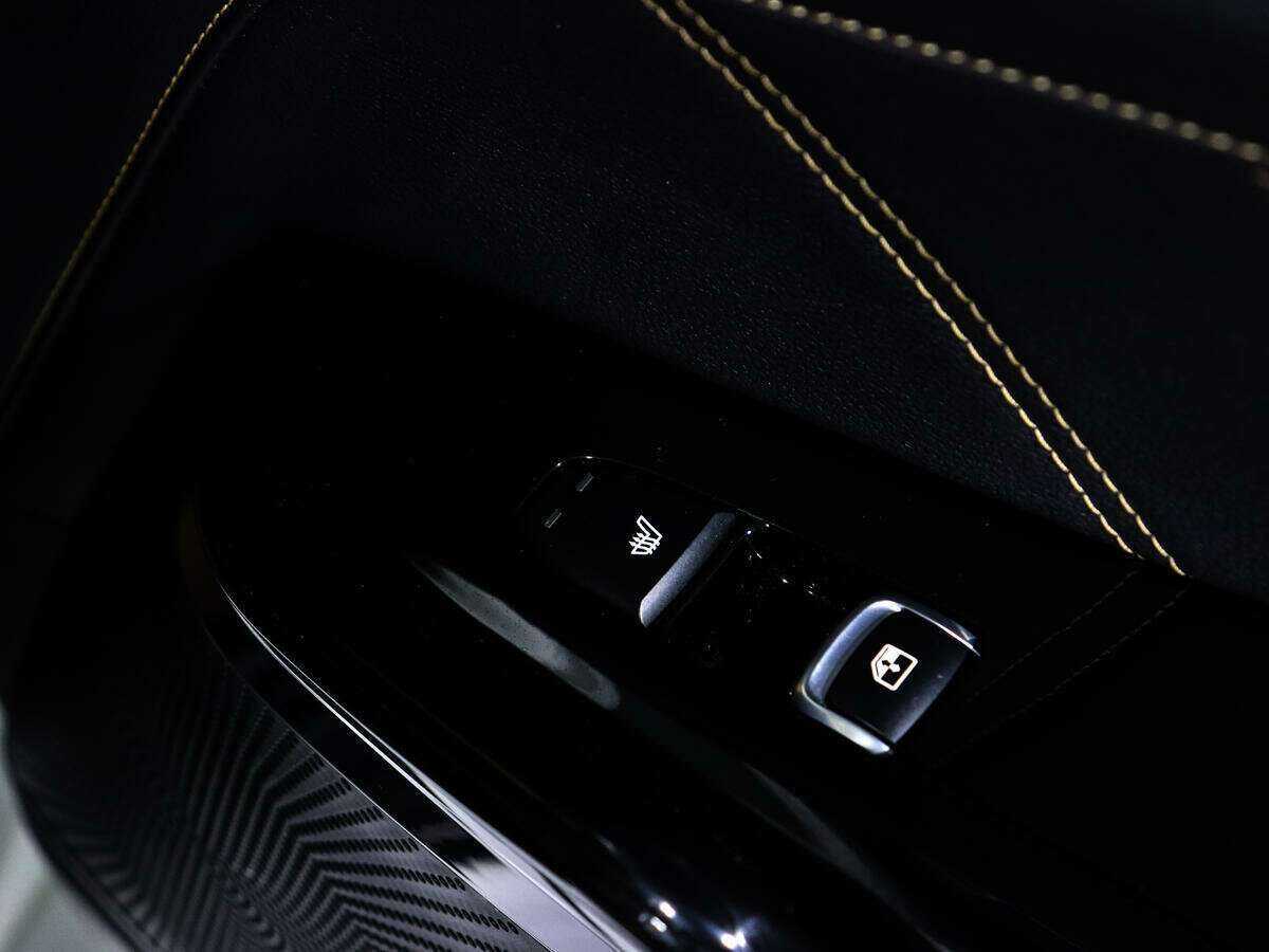 Купить Kia K5 с пробегом. Фото: #23