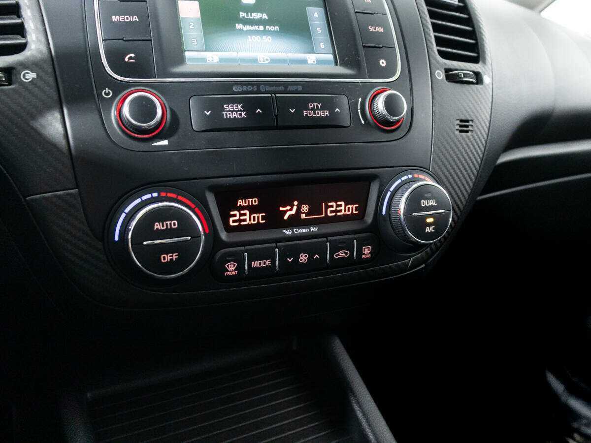 Купить Kia Cerato с пробегом. Фото: #16