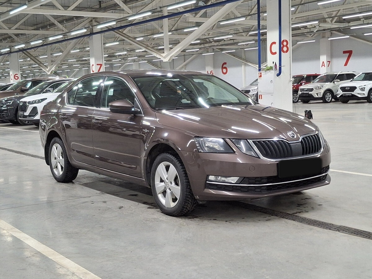 Купить Skoda Octavia с пробегом. Фото: #2