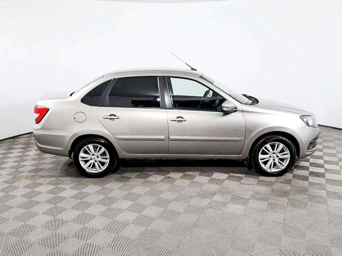 Купить Lada (ВАЗ) Granta с пробегом. Фото: #3