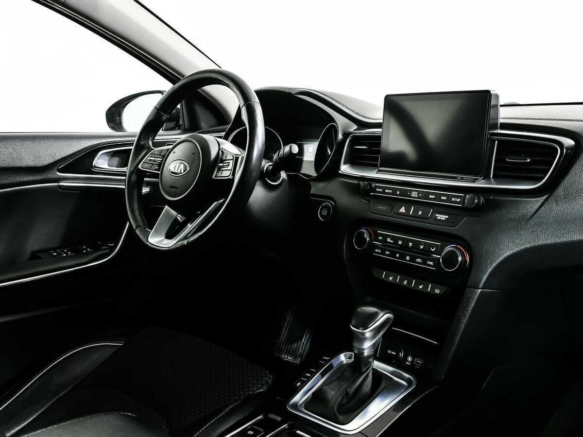 Купить Kia Ceed с пробегом. Фото: #8