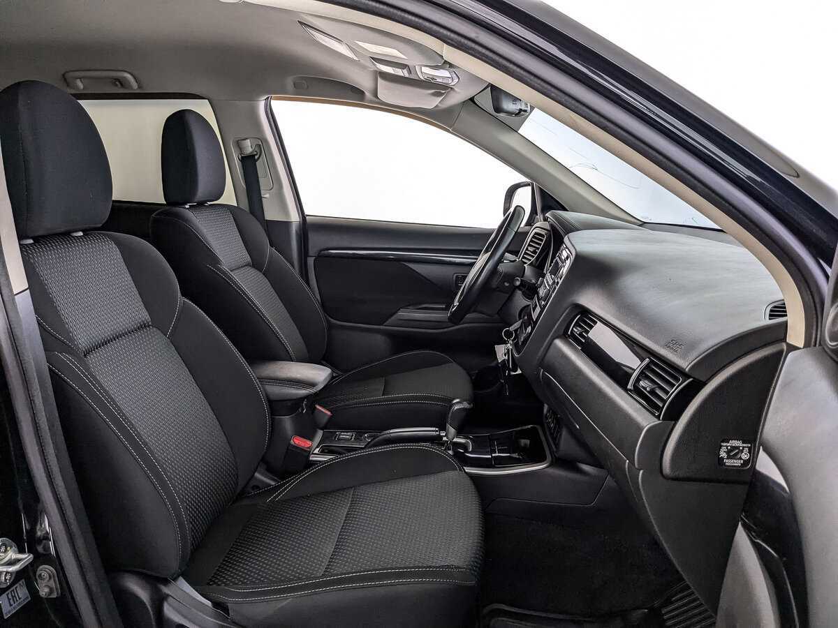 Купить Mitsubishi Outlander с пробегом. Фото: #19