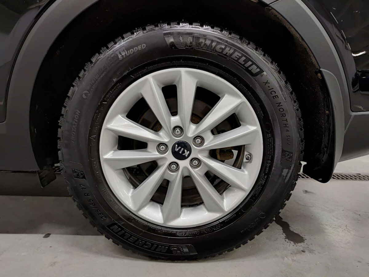 Купить Kia Sorento с пробегом. Фото: #17