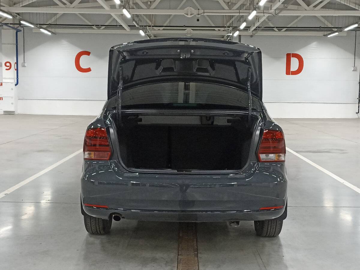 Купить Volkswagen Polo с пробегом. Фото: #9