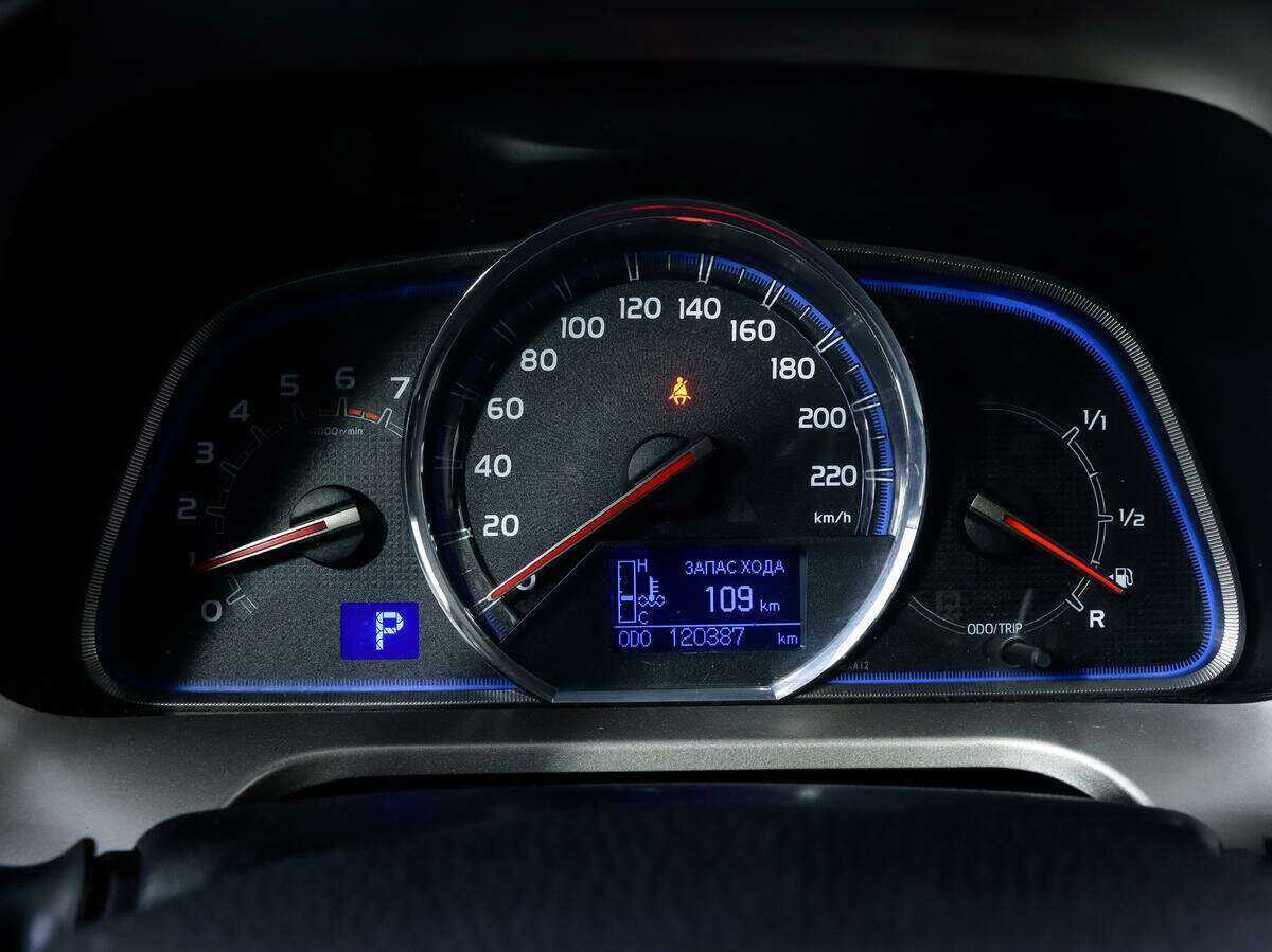 Купить Toyota RAV4 с пробегом. Фото: #15