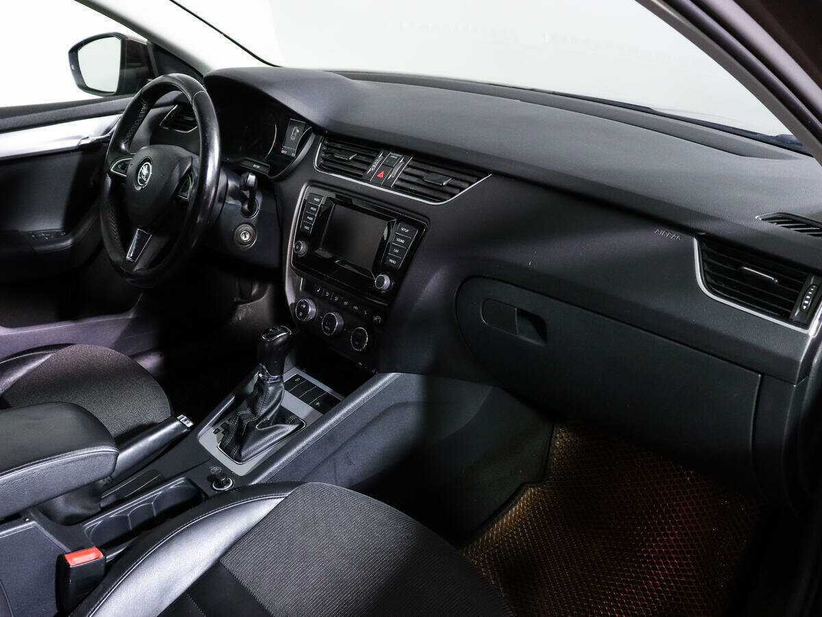 Купить Skoda Octavia с пробегом. Фото: #6