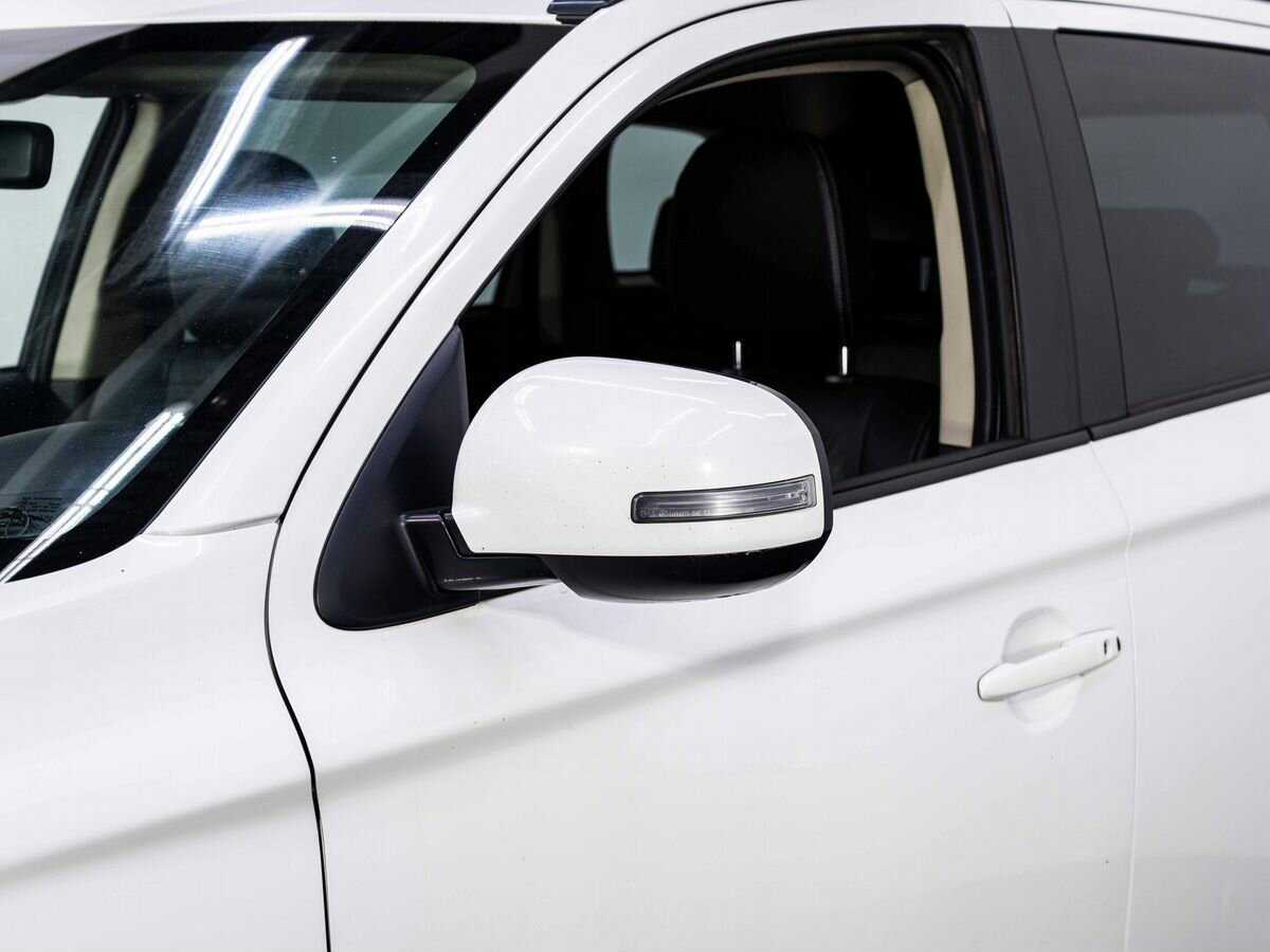 Купить Mitsubishi Outlander с пробегом. Фото: #6