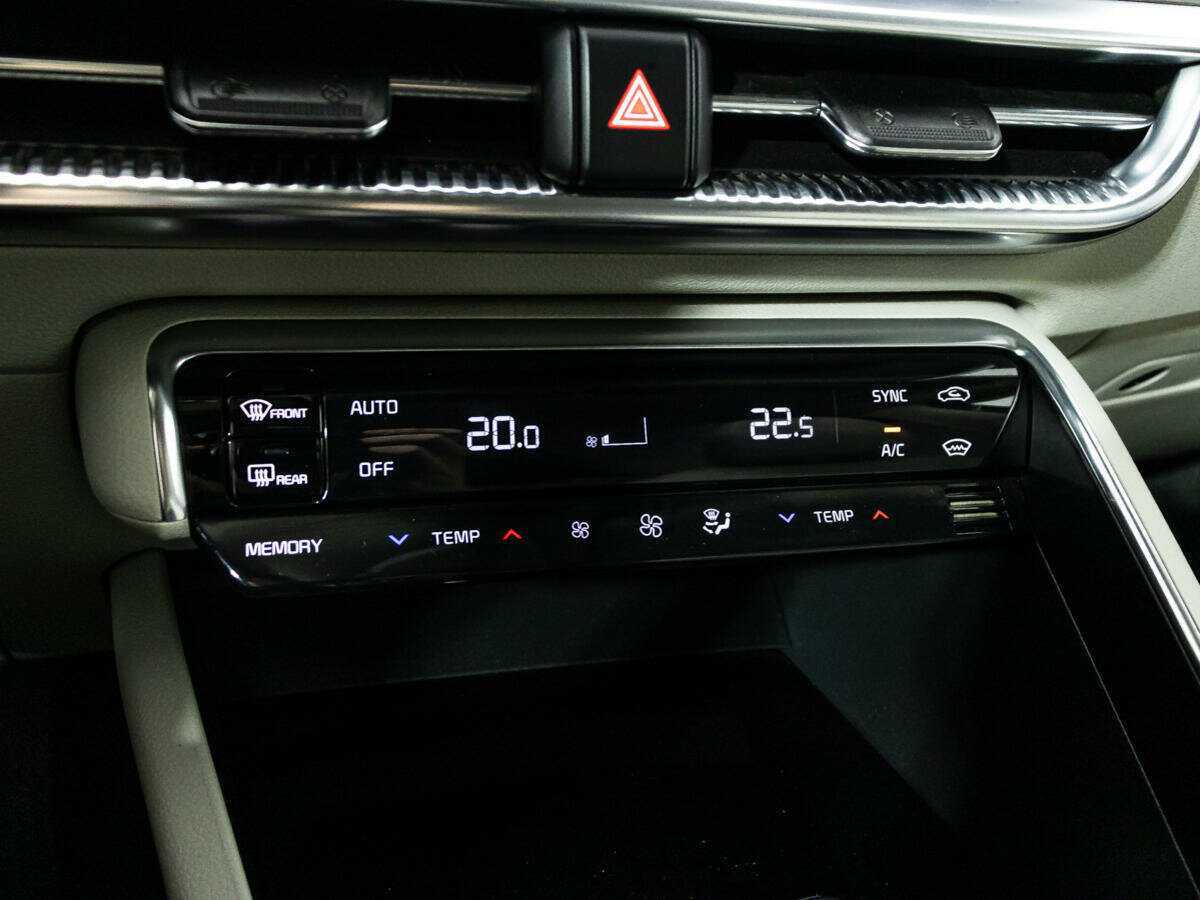 Купить Kia K5 с пробегом. Фото: #15