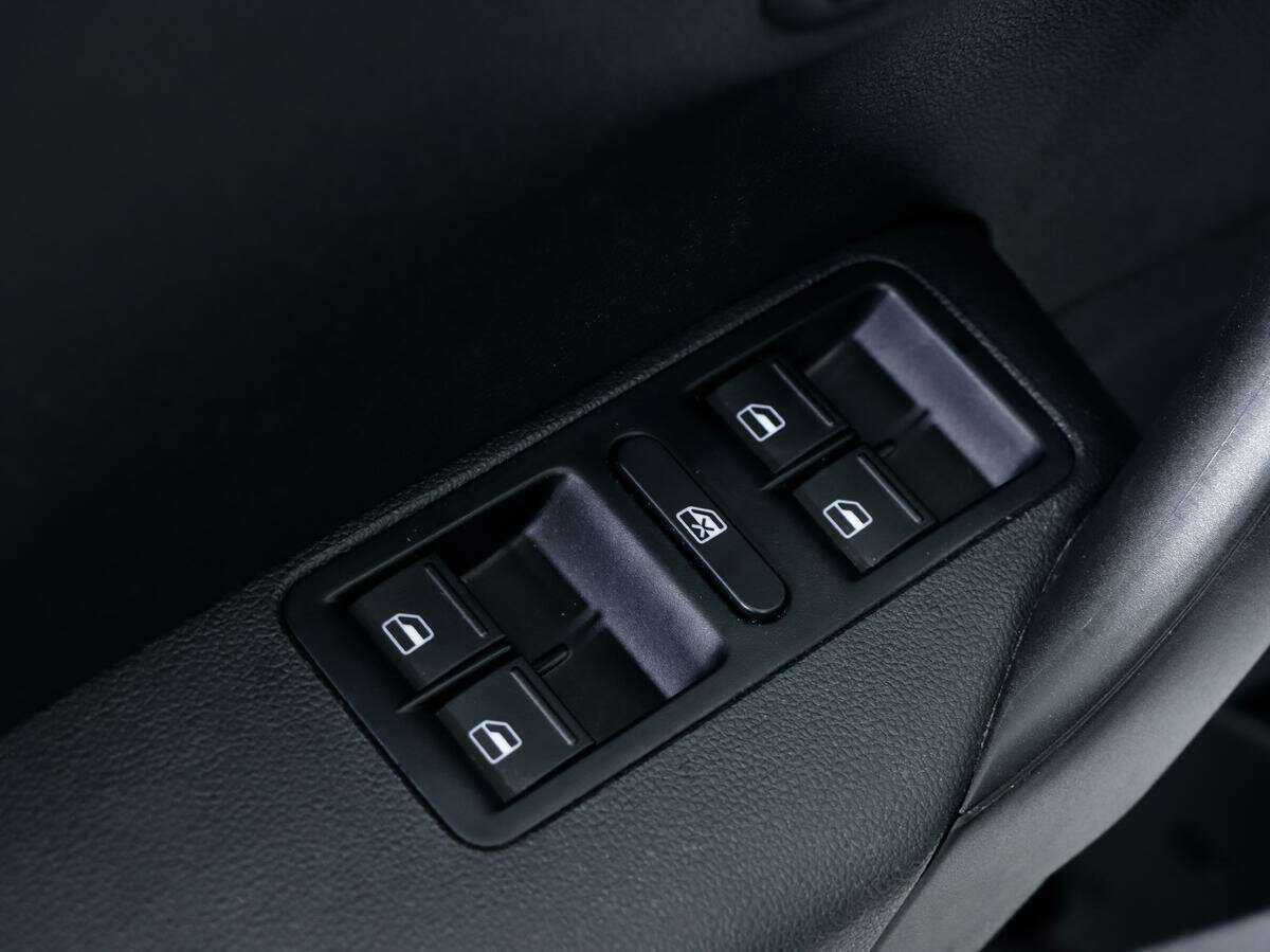 Купить Volkswagen Polo с пробегом. Фото: #15