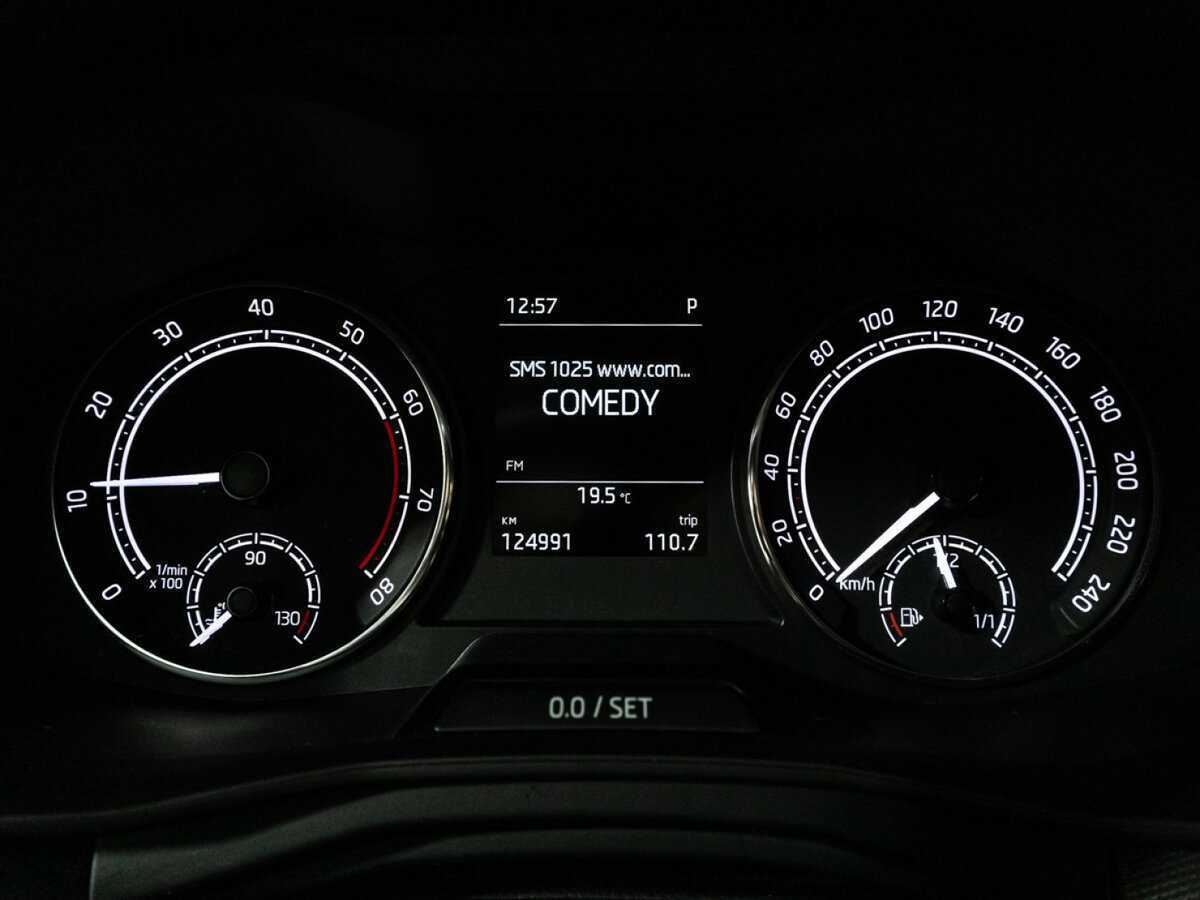 Купить Skoda Rapid с пробегом. Фото: #11