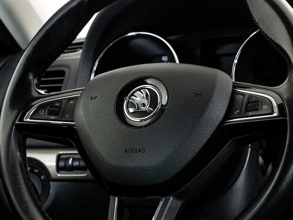 Купить Skoda Yeti с пробегом. Фото: #12