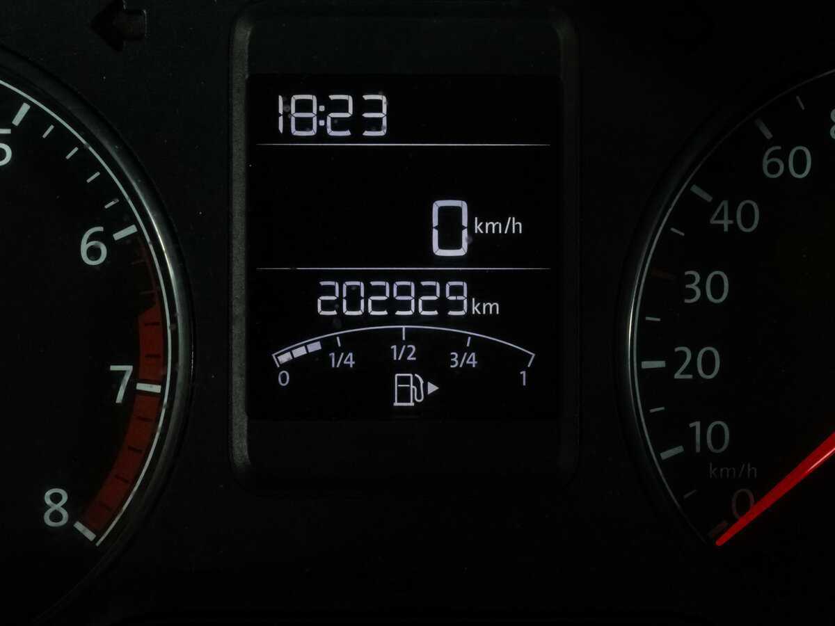 Купить Volkswagen Polo с пробегом. Фото: #12