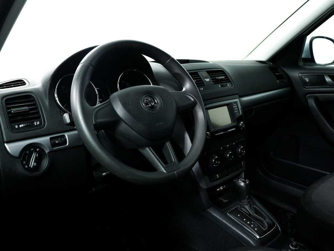 Купить Skoda Yeti с пробегом. Фото: #12