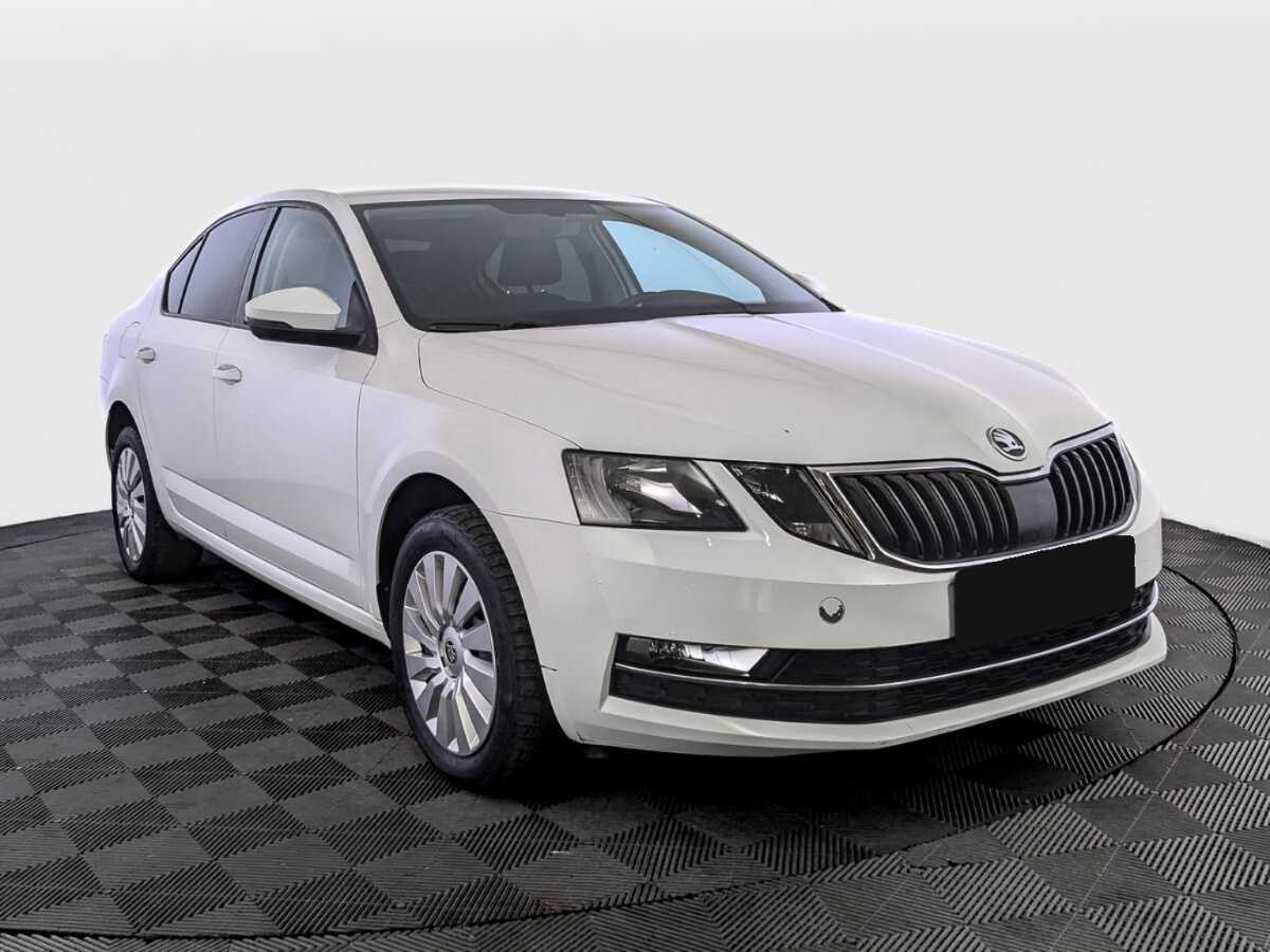 Купить Skoda Octavia с пробегом. Фото: #2
