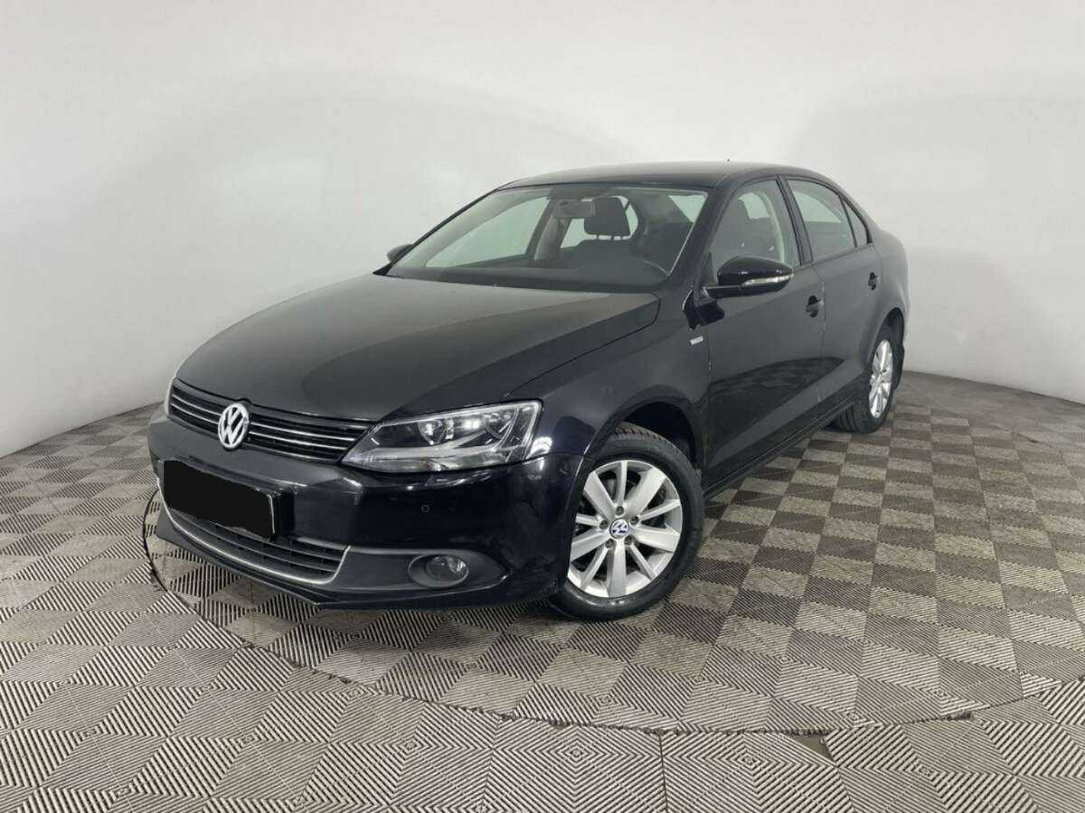Купить Volkswagen Jetta с пробегом. Посмотреть фото