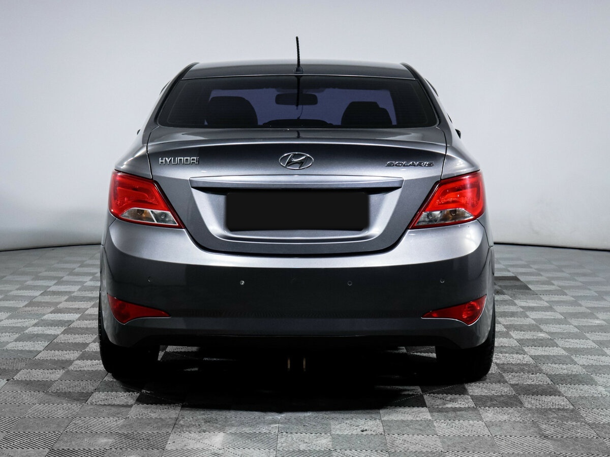 Купить Hyundai Solaris с пробегом. Фото: #4