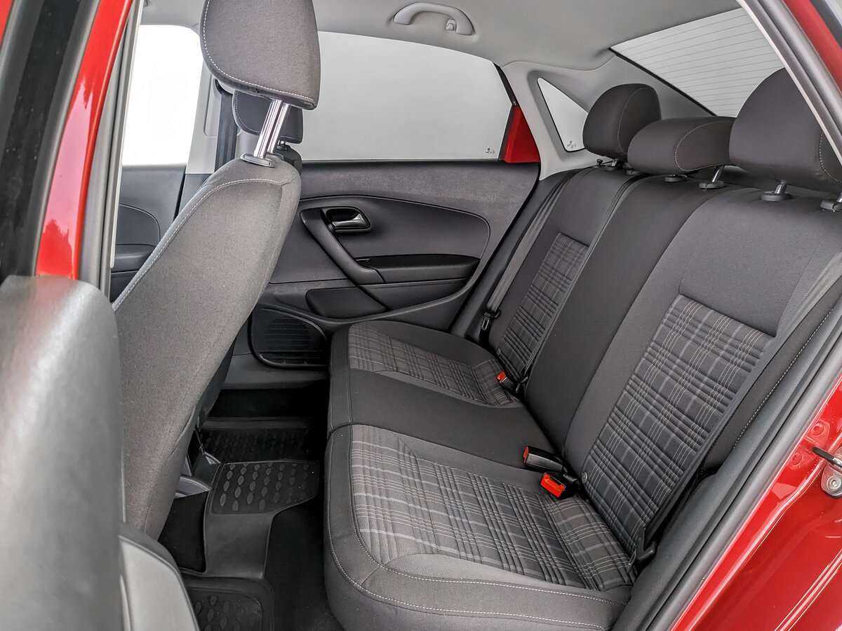 Купить Volkswagen Polo с пробегом. Фото: #9