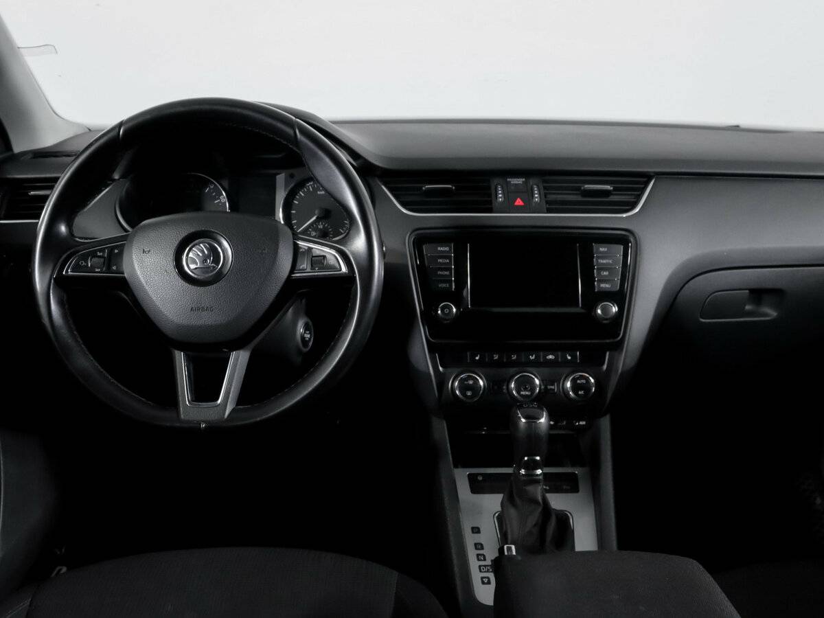 Купить Skoda Octavia с пробегом. Фото: #9