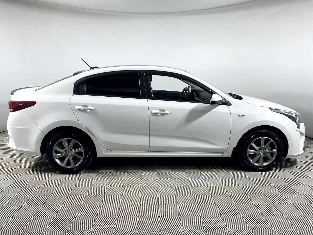Купить Kia Rio с пробегом. Фото: #2