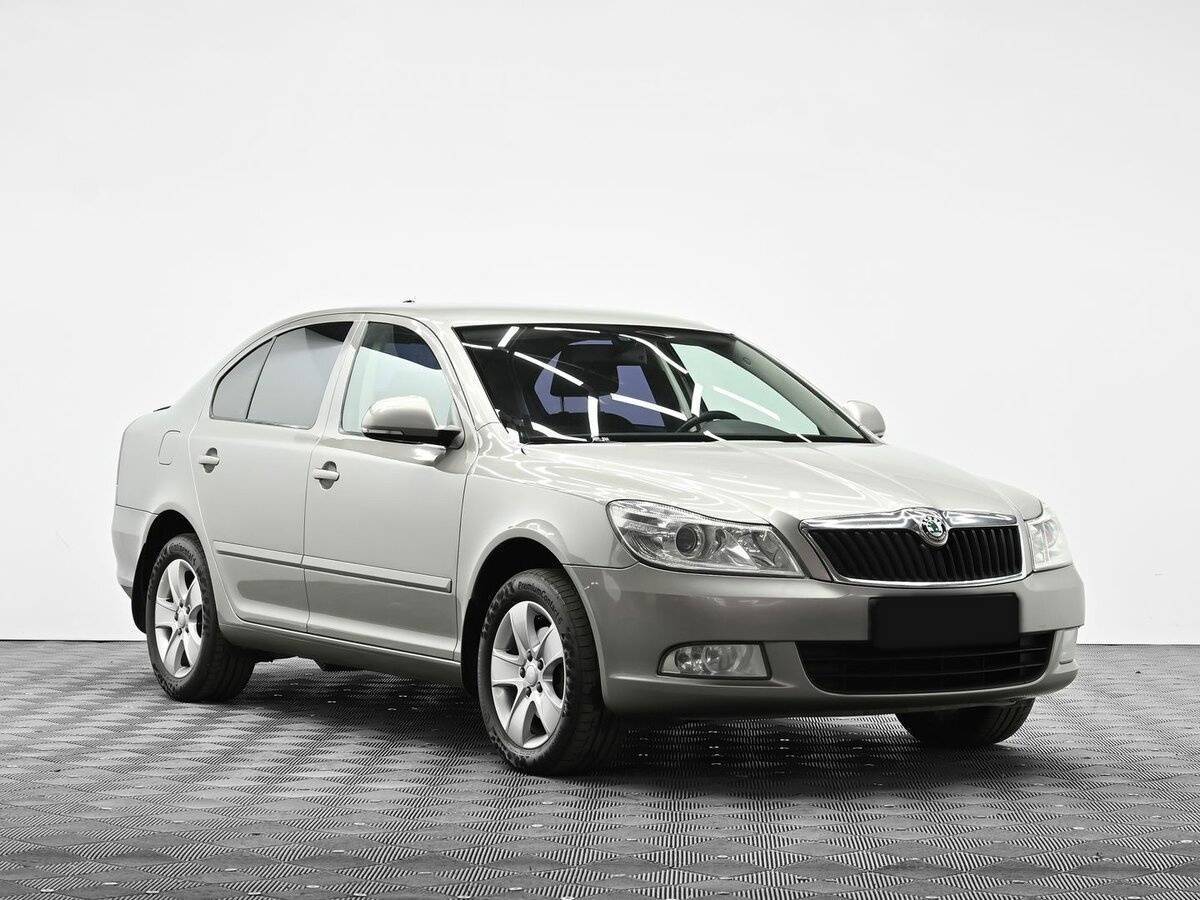 Купить Skoda Octavia с пробегом. Фото: #2