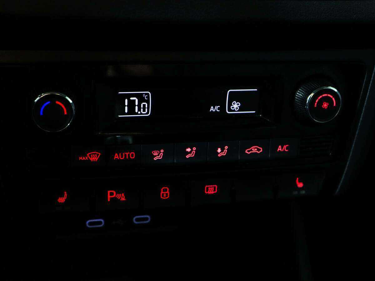 Купить Volkswagen Polo с пробегом. Фото: #13