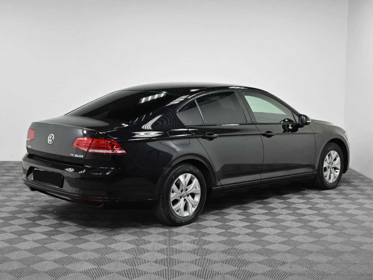 Купить Volkswagen Passat с пробегом. Фото: #1