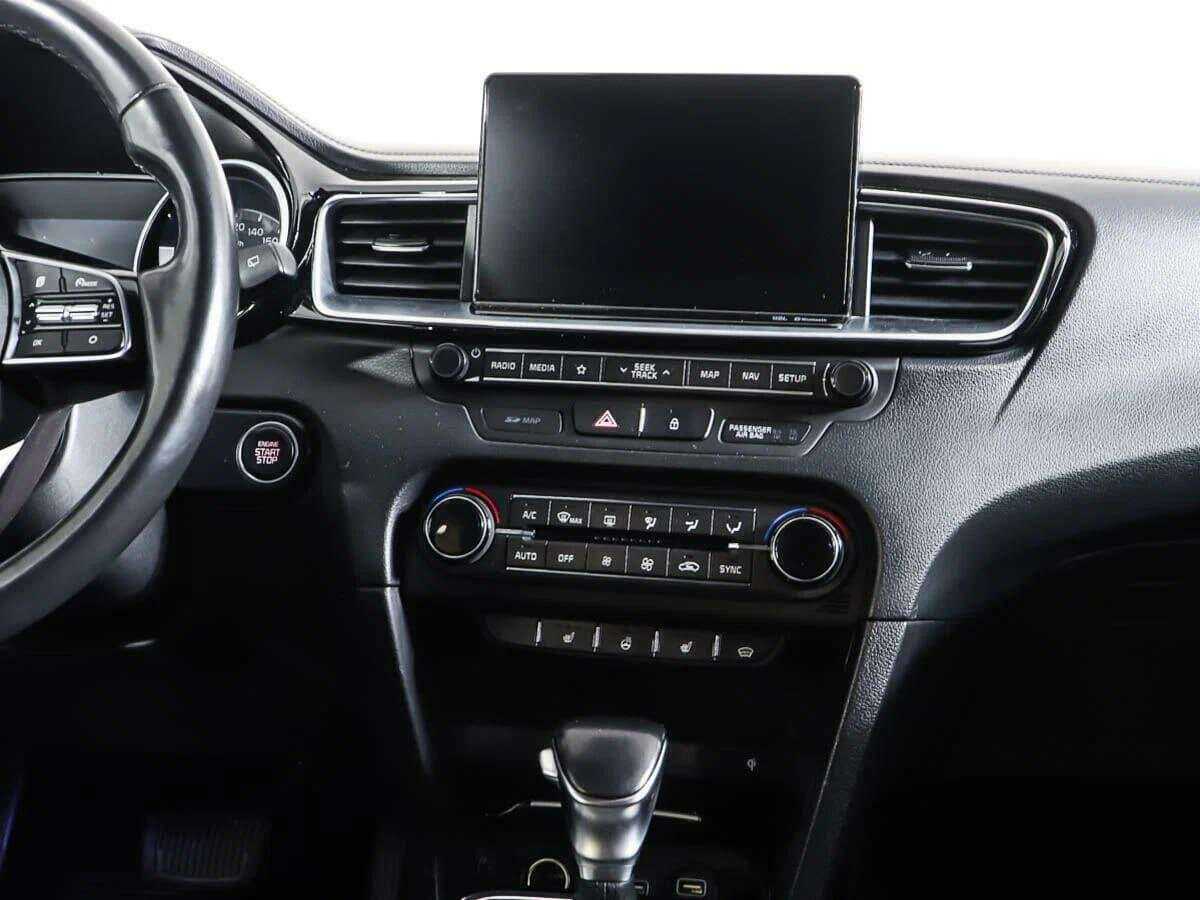 Купить Kia Ceed с пробегом. Фото: #12