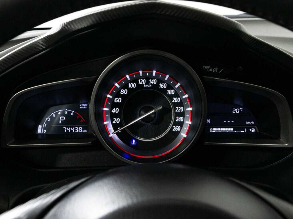 Купить Mazda 3 с пробегом. Фото: #11