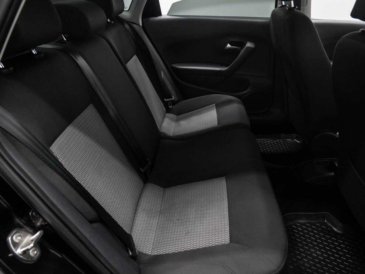 Купить Volkswagen Polo с пробегом. Фото: #9