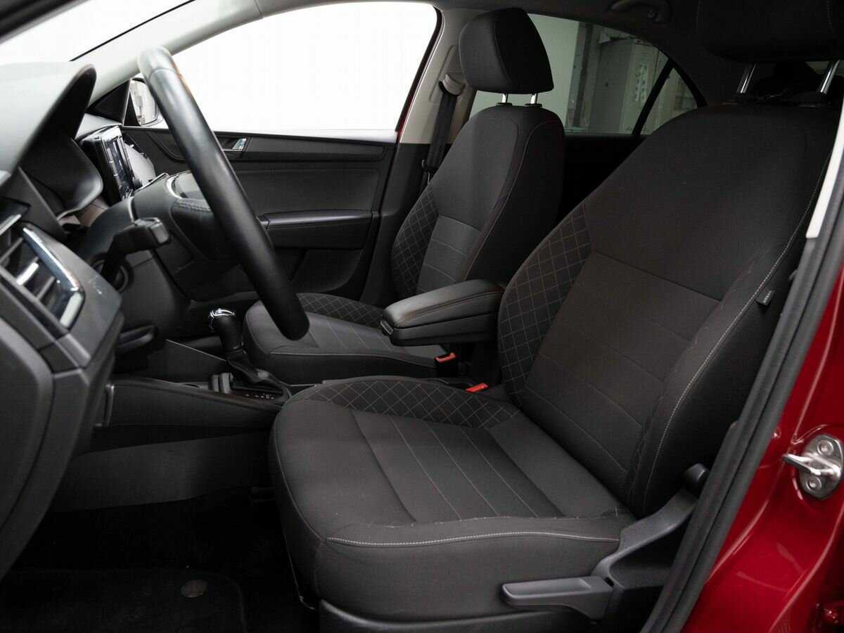 Купить Skoda Rapid с пробегом. Фото: #7