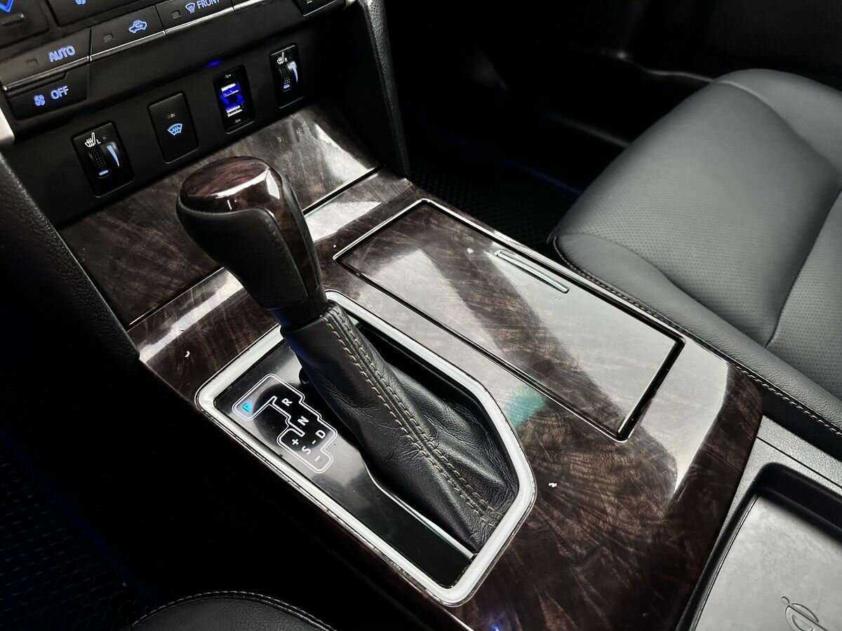 Купить Toyota Camry с пробегом. Фото: #13