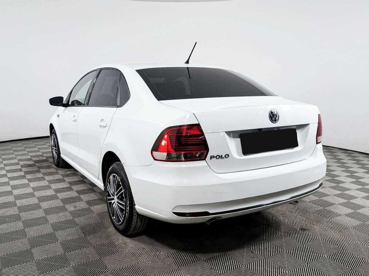 Купить Volkswagen Polo с пробегом. Фото: #6