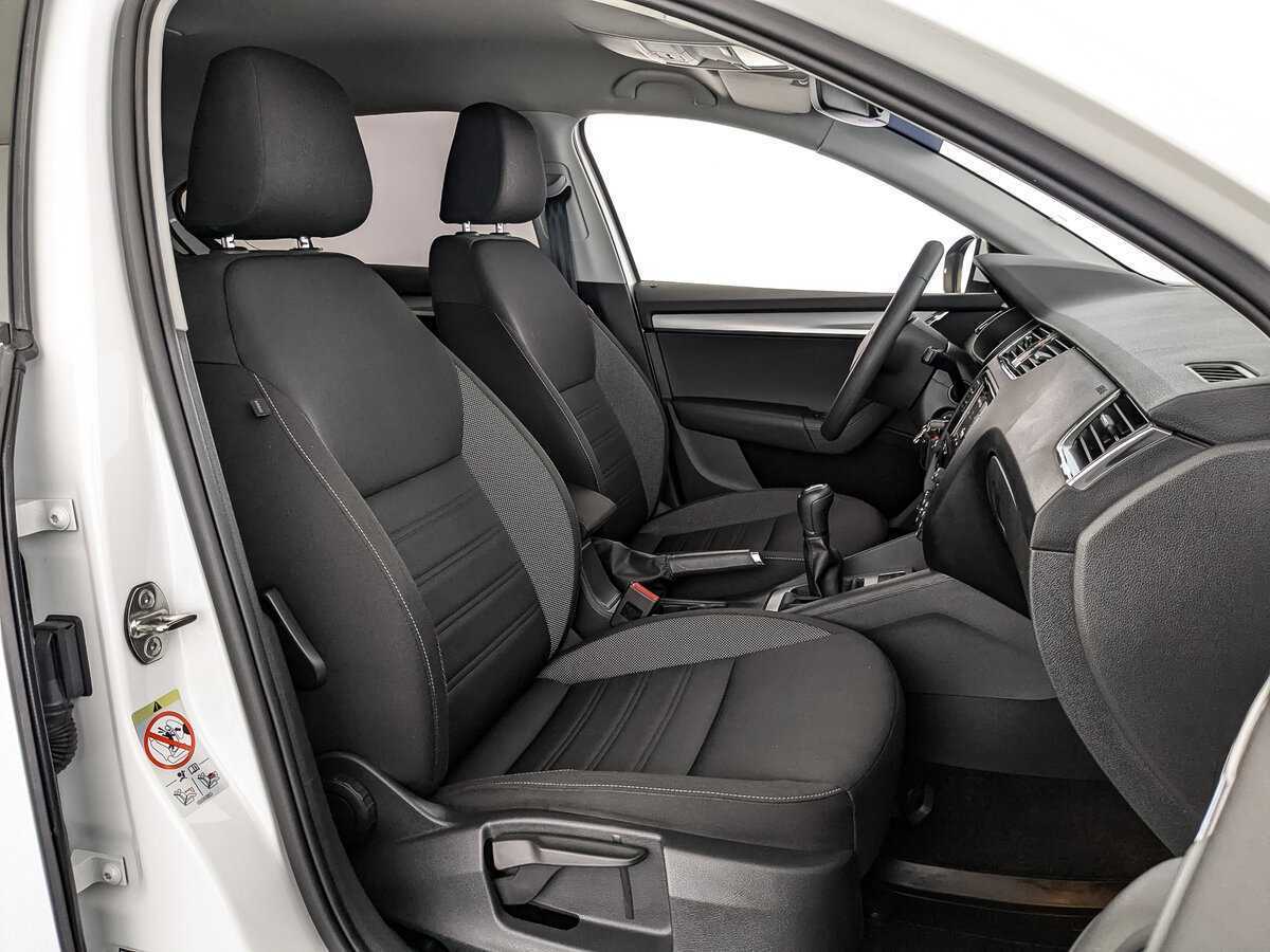Купить Skoda Octavia с пробегом. Фото: #17