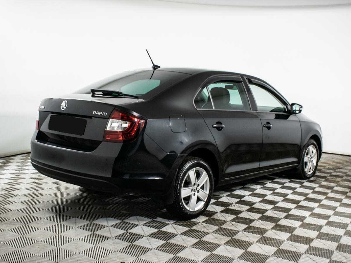 Купить Skoda Rapid с пробегом. Фото: #4