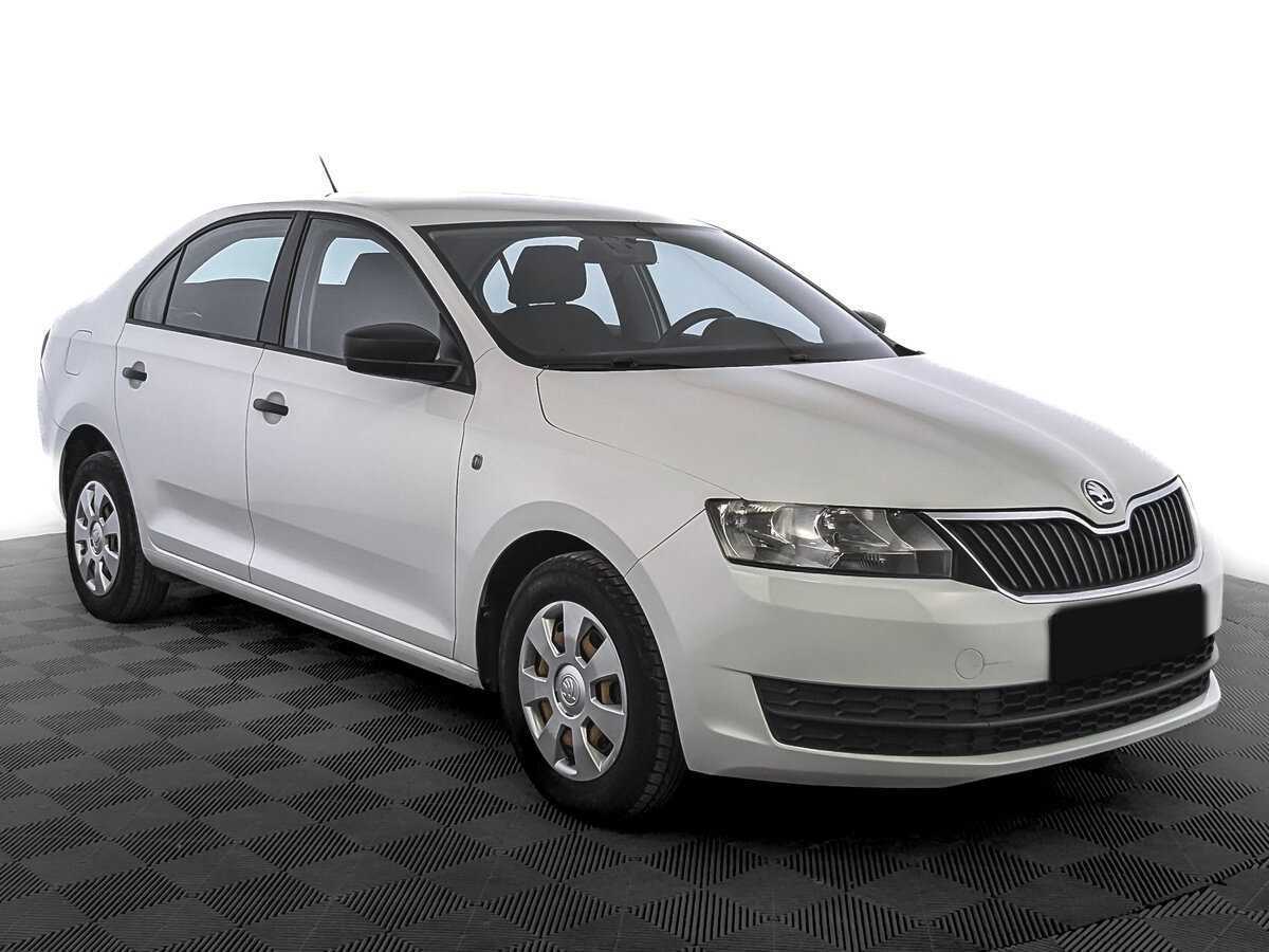 Купить Skoda Rapid с пробегом. Фото: #2