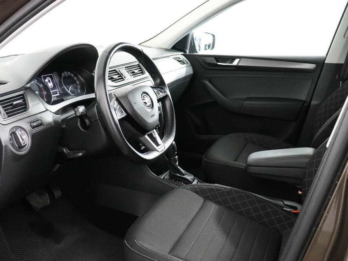Купить Skoda Rapid с пробегом. Фото: #7