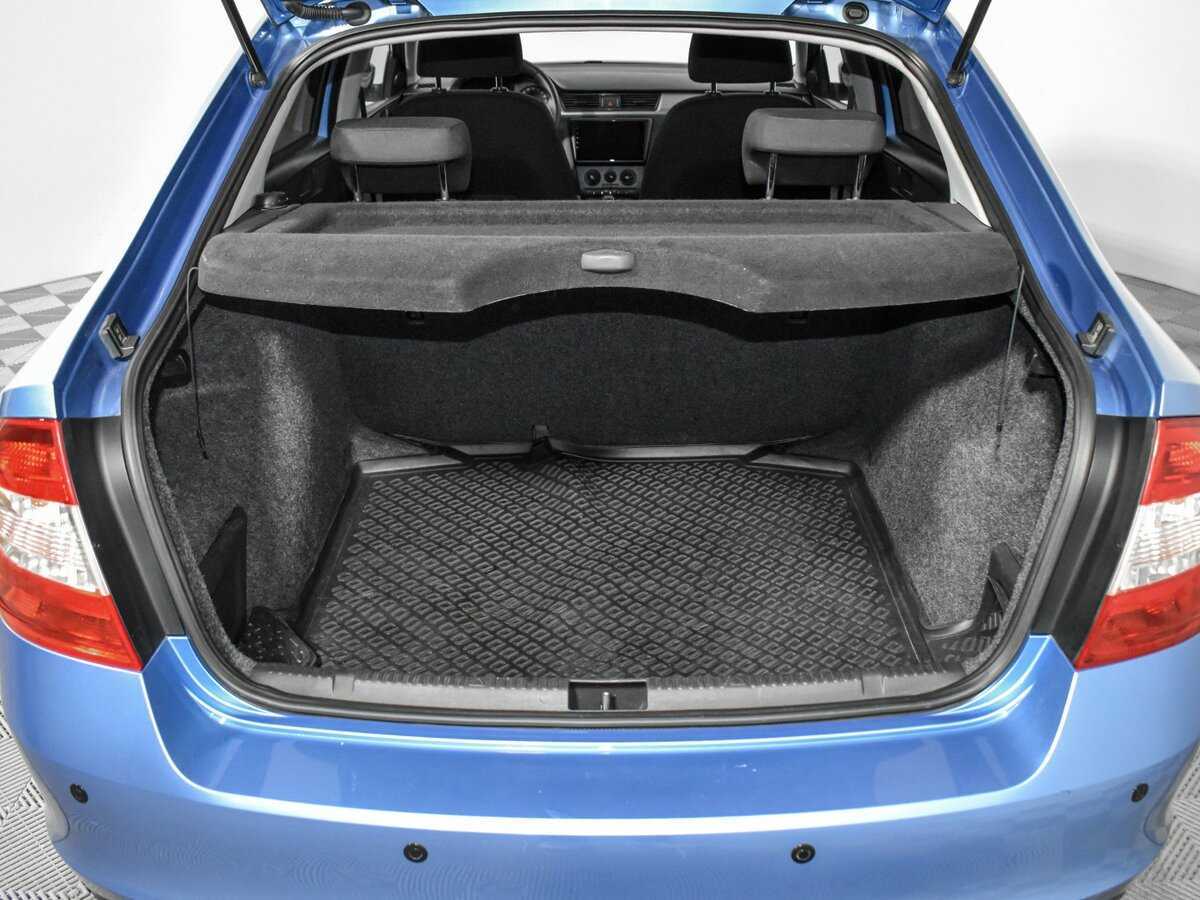 Купить Skoda Rapid с пробегом. Фото: #17