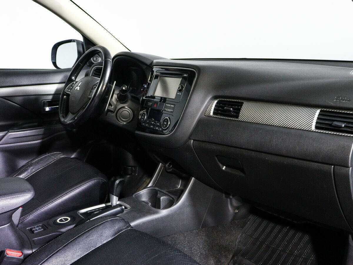 Купить Mitsubishi Outlander с пробегом. Фото: #6