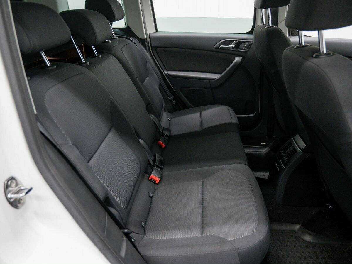 Купить Skoda Yeti с пробегом. Фото: #8