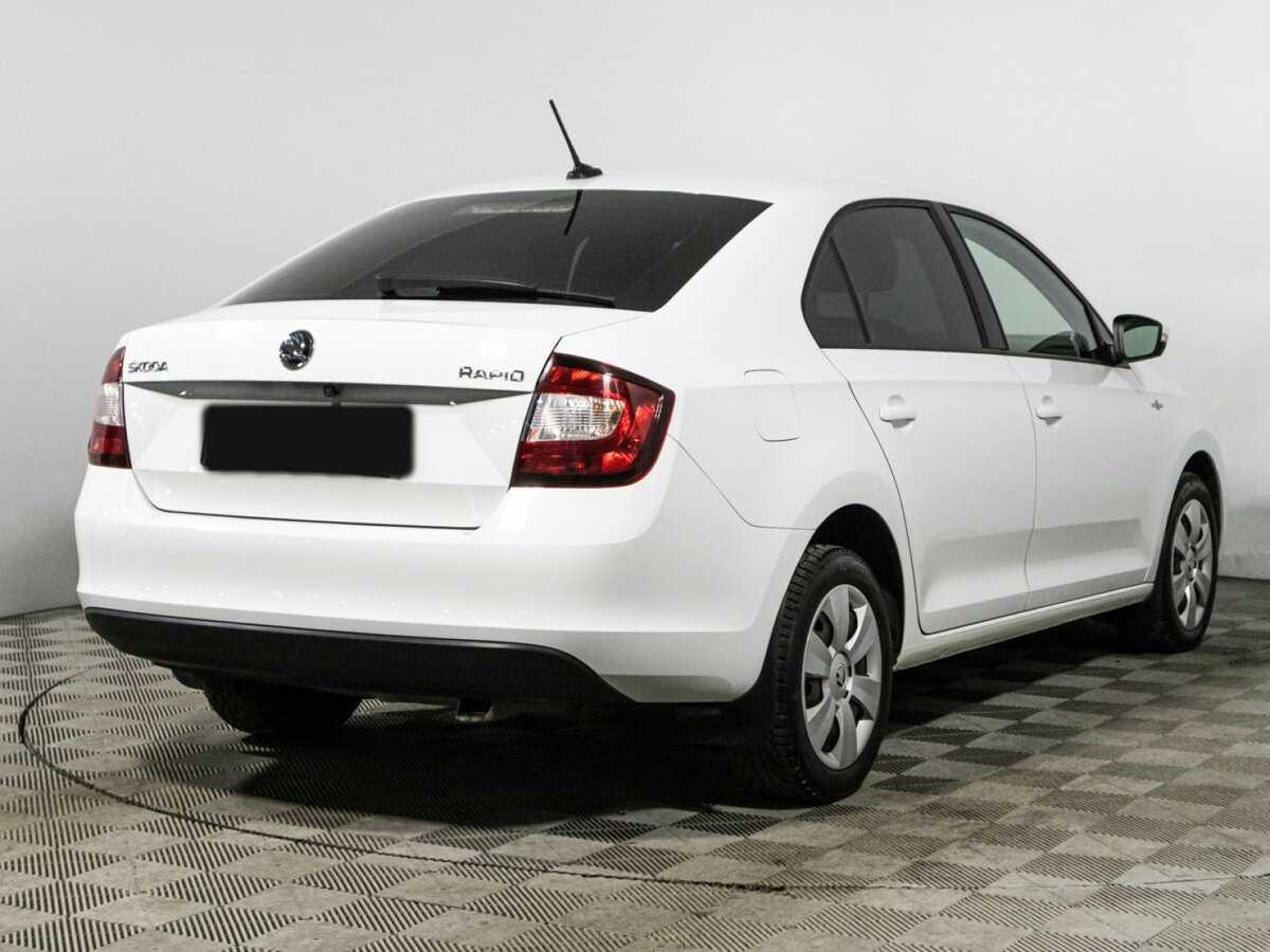 Купить Skoda Rapid с пробегом. Фото: #4